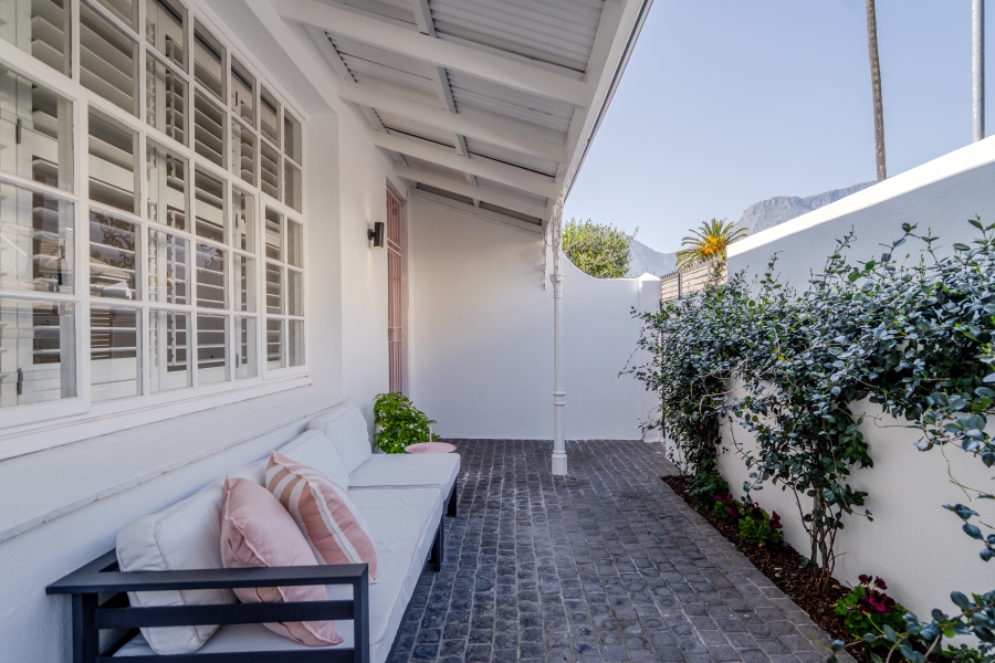 3 Bedroom Property for Sale in Tamboerskloof Western Cape